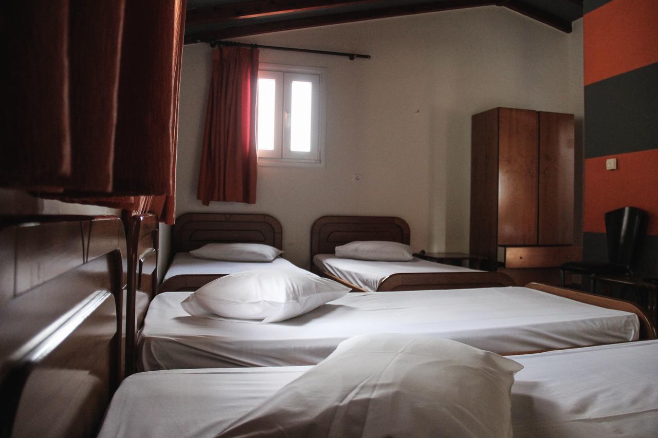 Guesthouse Vrenthi Каритена Экстерьер фото
