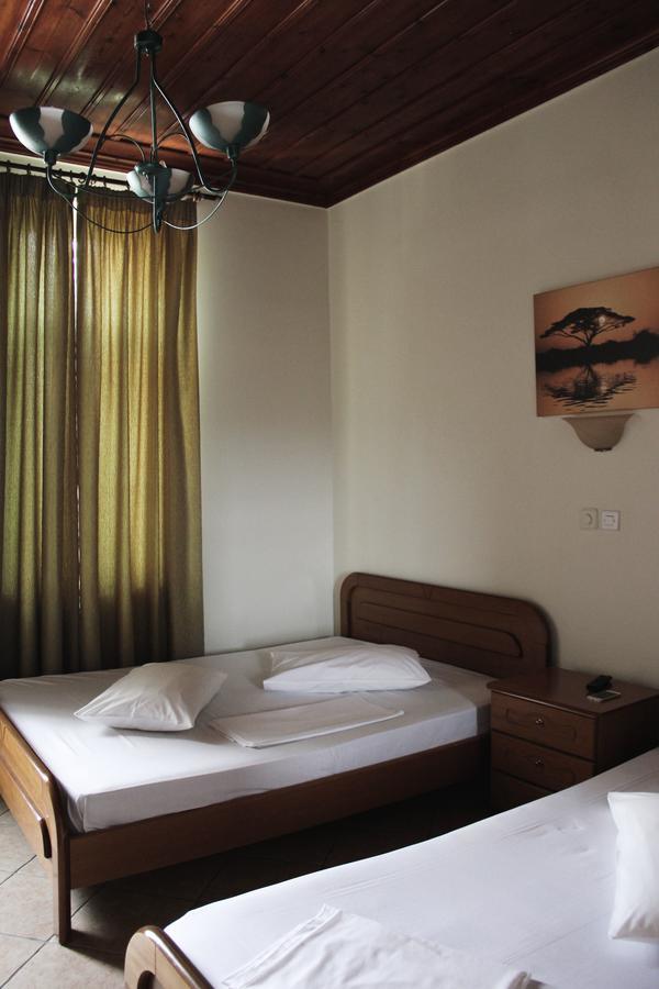 Guesthouse Vrenthi Каритена Экстерьер фото