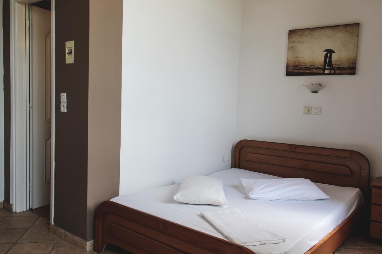 Guesthouse Vrenthi Каритена Экстерьер фото